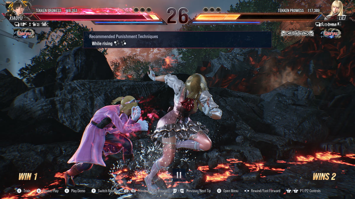 A Xiaoyu player blocking an attack from a Lili player.