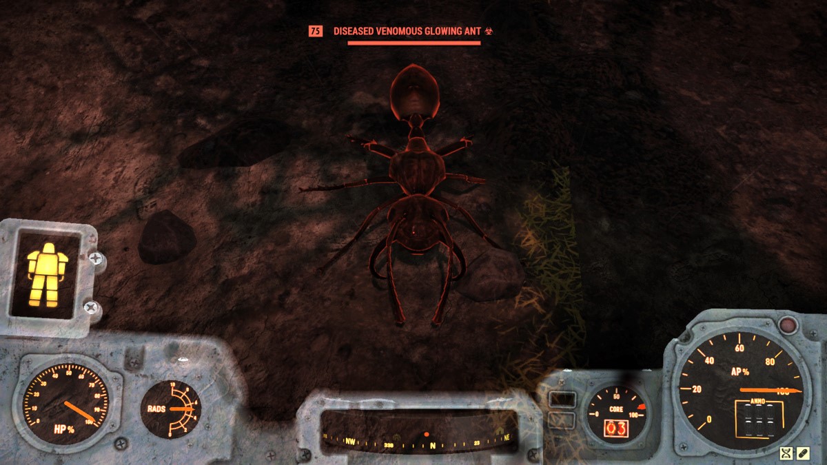 Fighting an Ant in Fallout 76.